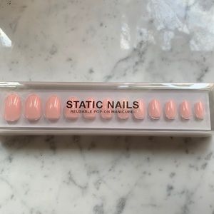 NEW - static nails